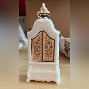 Vintage Avon Field Flowers Foaming Bath Armoire Bottle
